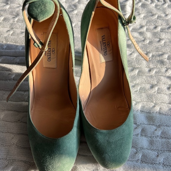 Valentino Garavani - Picture 4 of 10